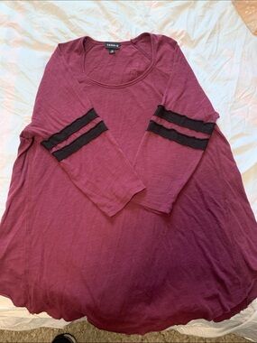 torrid Burgundy Scoop Neck Tunic with Black Sleeve Stripes